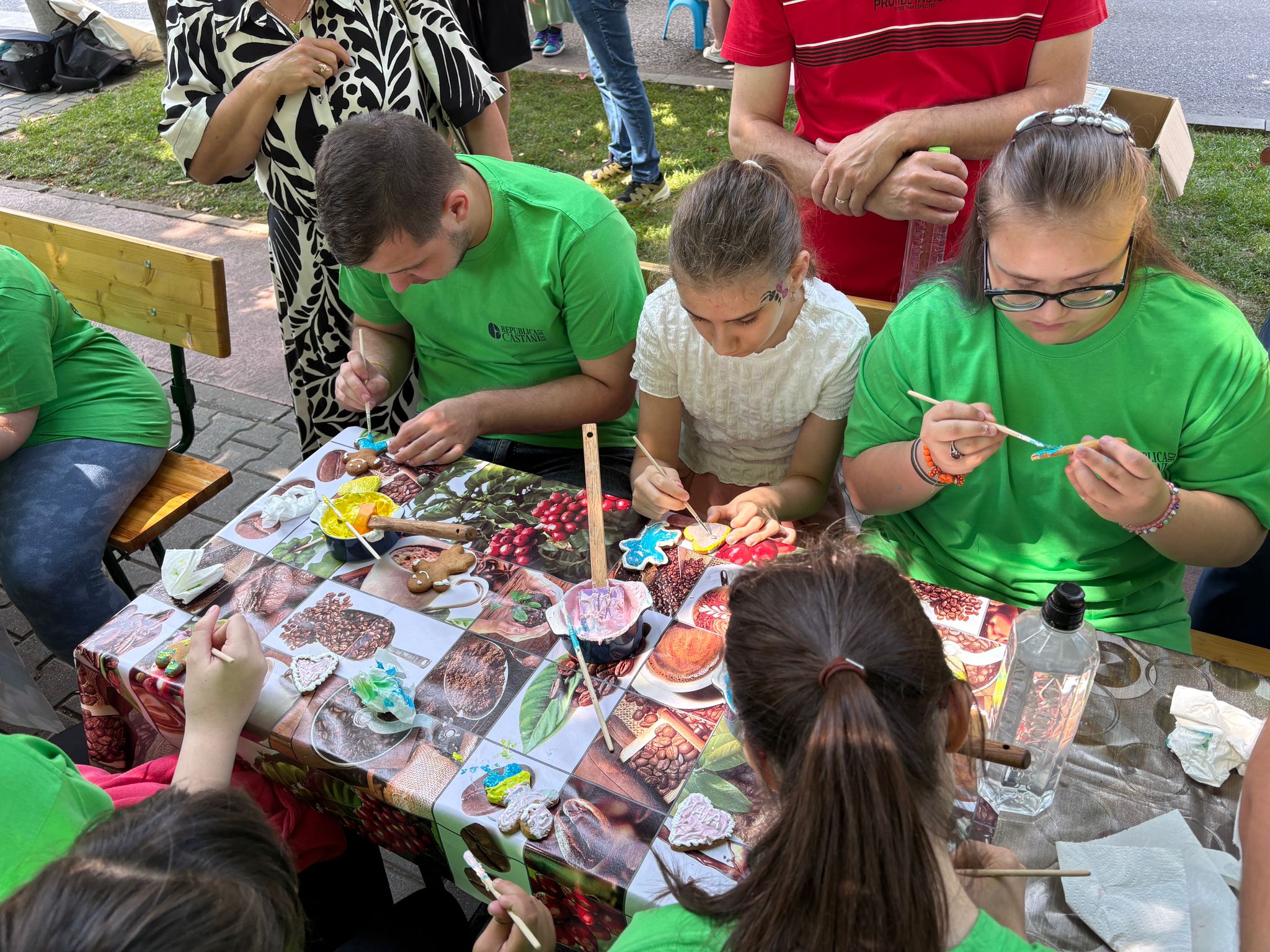 Asociatia ILBAH & CO a adus zambete dulci la Festivalul Noi Impreuna - Ploiesti (3)